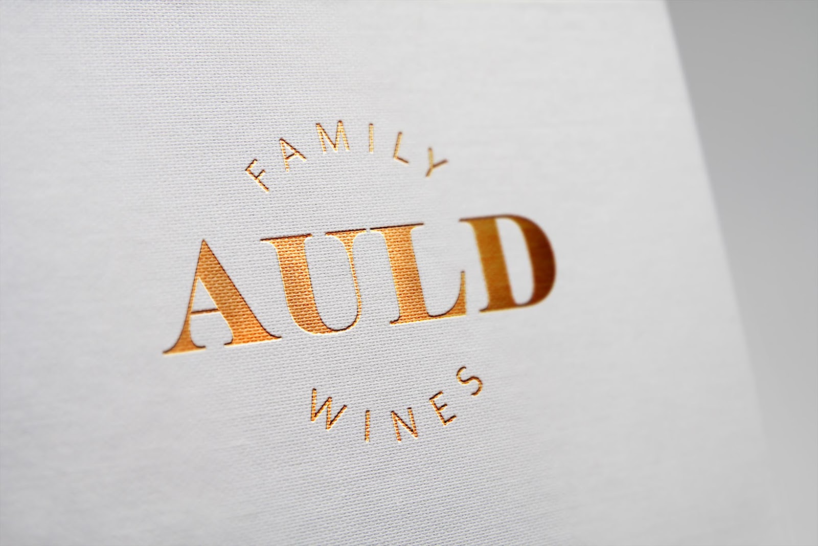 高端的葡萄酒包裝設(shè)計(jì)圖片欣賞(圖1)