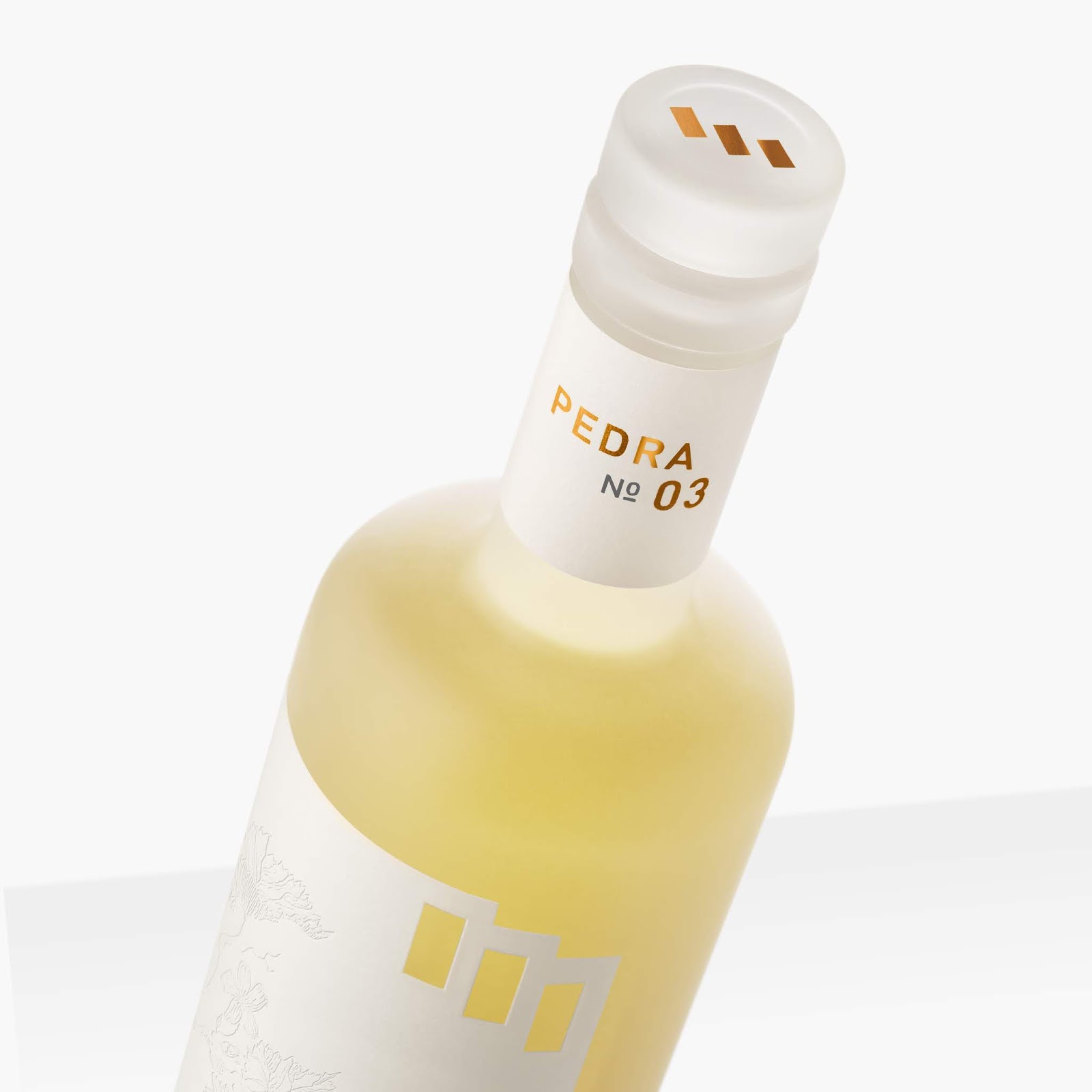 哈爾濱紅酒包裝設(shè)計(jì)(圖4)