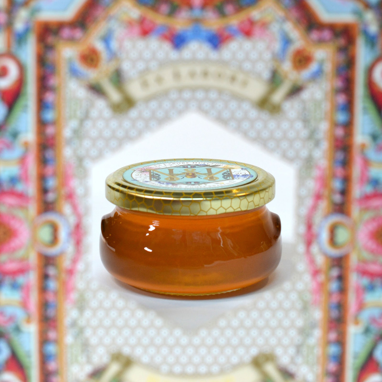 高端精美的蜂蜜禮盒包裝設(shè)計(jì)(圖3) 高端精美的蜂蜜禮盒包裝設(shè)計(jì)(圖3)