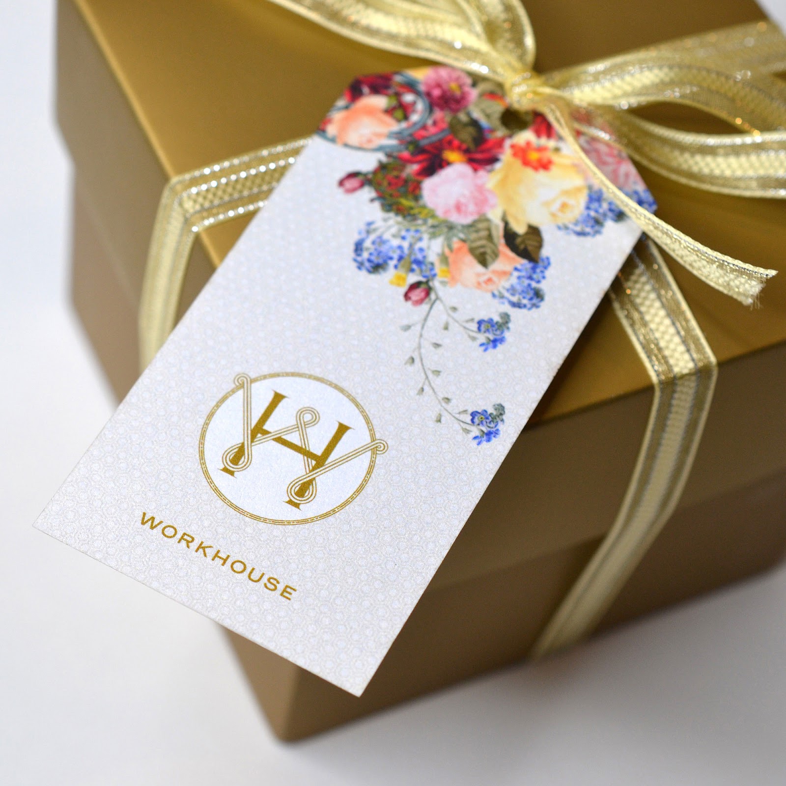 高端精美的蜂蜜禮盒包裝設(shè)計(jì)(圖6) 高端精美的蜂蜜禮盒包裝設(shè)計(jì)(圖6)