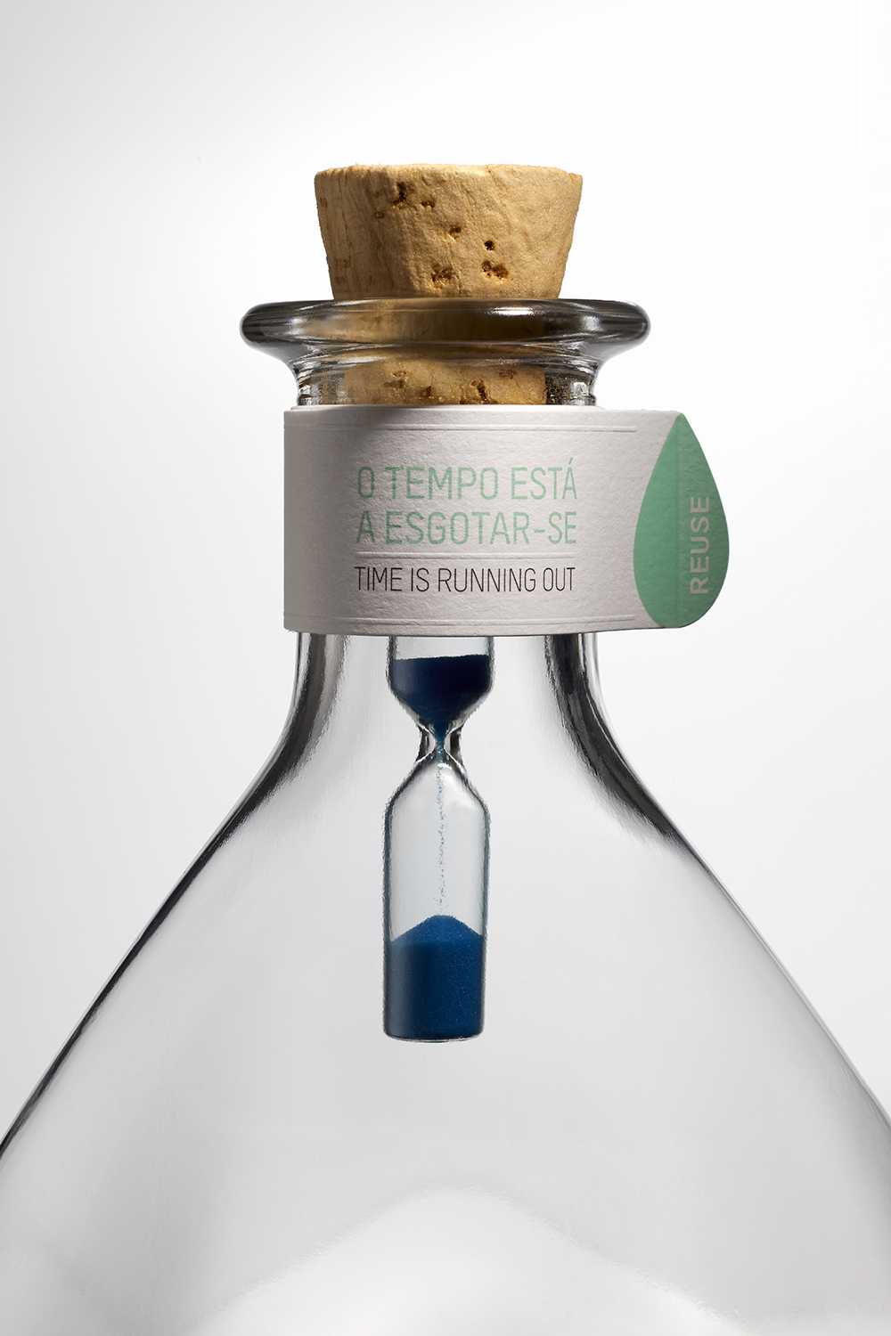 這個(gè)酒的包裝設(shè)計(jì)太有創(chuàng)意了(圖4) 這個(gè)酒的包裝設(shè)計(jì)太有創(chuàng)意了(圖4)