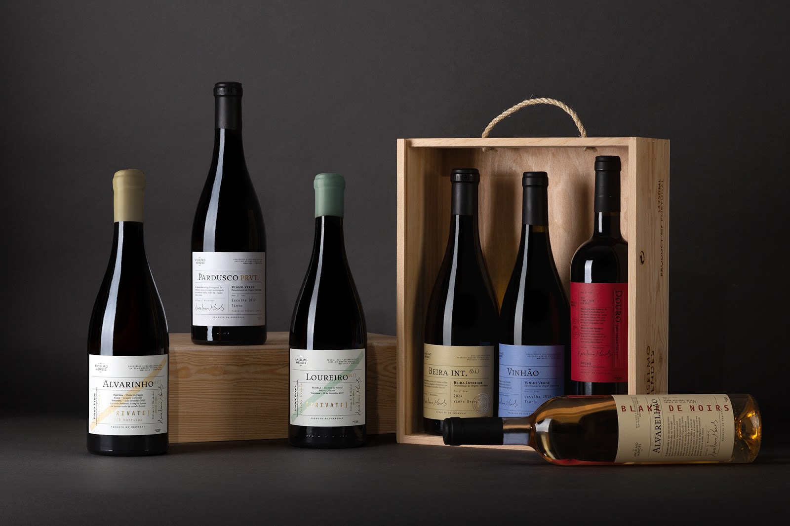 東營葡萄酒包裝設(shè)計簡約干凈(圖1)