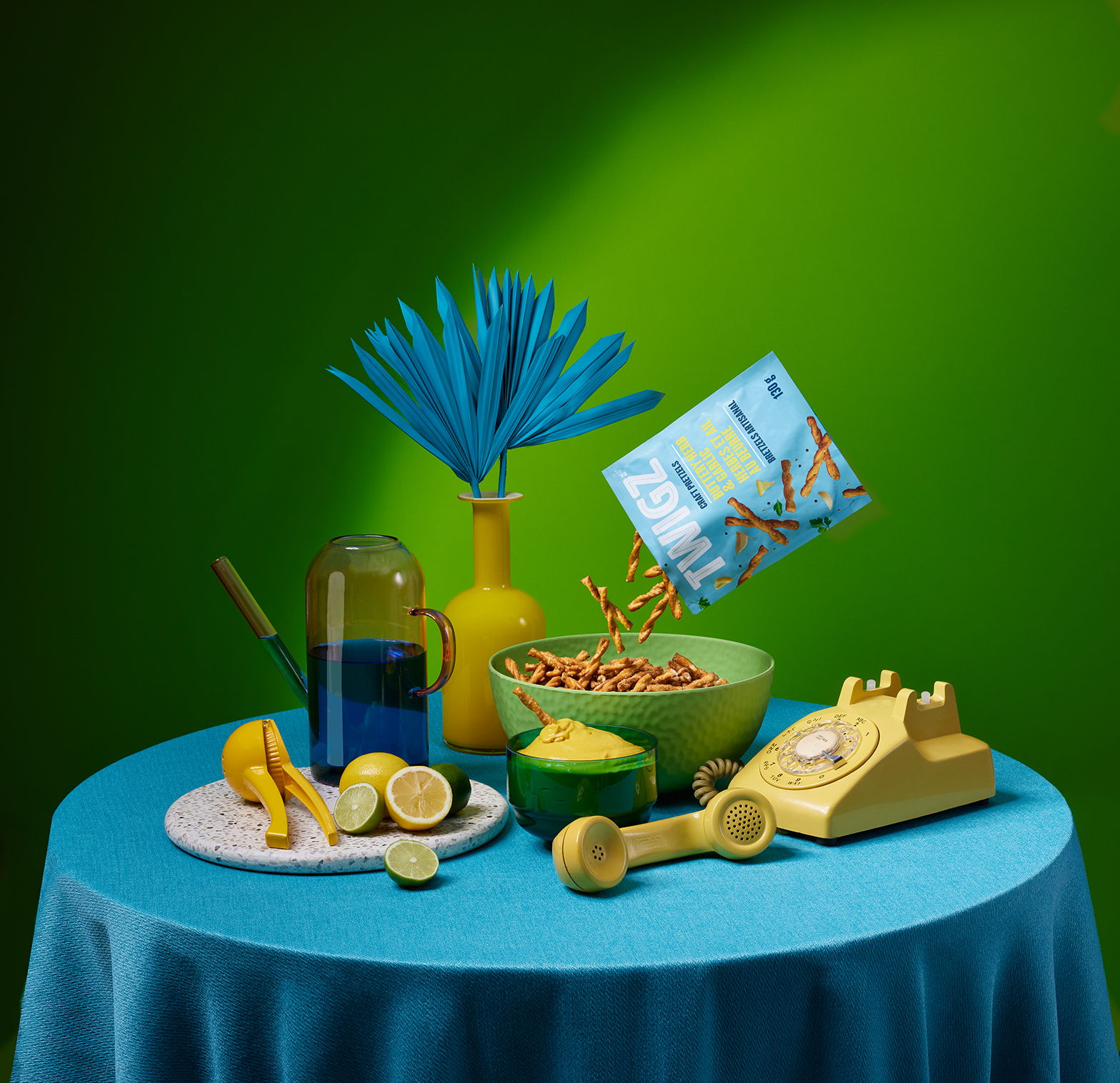 鮮艷色彩的零食包裝這樣設(shè)計(圖5)