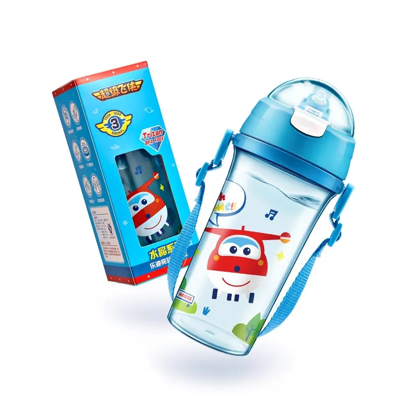 吸管杯的包裝設計怎么做有吸引力(圖1) 吸管杯的包裝設計怎么做有吸引力(圖1)