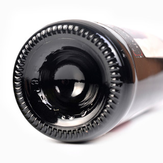 創(chuàng)意酒包裝設(shè)計(jì)小紅帽瓦倫西亞丹魄西拉干型紅葡萄酒瓶整箱裝產(chǎn)品包裝設(shè)計(jì)欣賞(圖5) 創(chuàng)意酒包裝設(shè)計(jì)小紅帽瓦倫西亞丹魄西拉干型紅葡萄酒瓶整箱裝產(chǎn)品包裝設(shè)計(jì)欣賞(圖5)