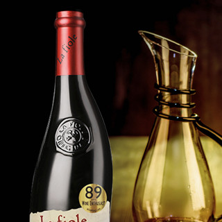 創(chuàng)意酒包裝設(shè)計(jì)芙華歪脖子隆河干紅葡萄酒產(chǎn)品包裝設(shè)計(jì)欣賞(圖6) 創(chuàng)意酒包裝設(shè)計(jì)芙華歪脖子隆河干紅葡萄酒產(chǎn)品包裝設(shè)計(jì)欣賞(圖6)