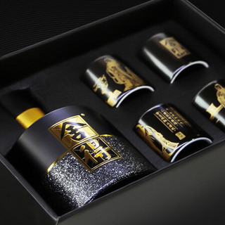 創(chuàng)意酒包裝設(shè)計(jì)名人版濃香型白酒禮盒裝產(chǎn)品包裝設(shè)計(jì)欣賞(圖6) 創(chuàng)意酒包裝設(shè)計(jì)名人版濃香型白酒禮盒裝產(chǎn)品包裝設(shè)計(jì)欣賞(圖6)