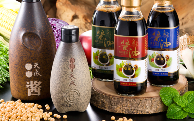 古龍?zhí)斐善放苐ogo與食品包裝設(shè)計欣賞(圖3)