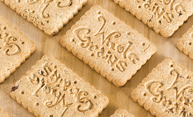 夢樺多麩高纖餅干 夢樺品牌logo與食品包裝設(shè)計欣賞(圖4)